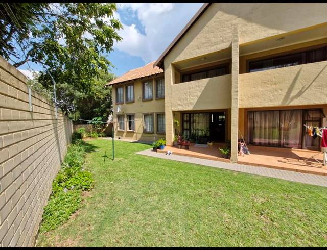 3 BEDROOM TOWNHOUSE FOR SALE IN BROOKLANDS LIFESTYLE ESTATE